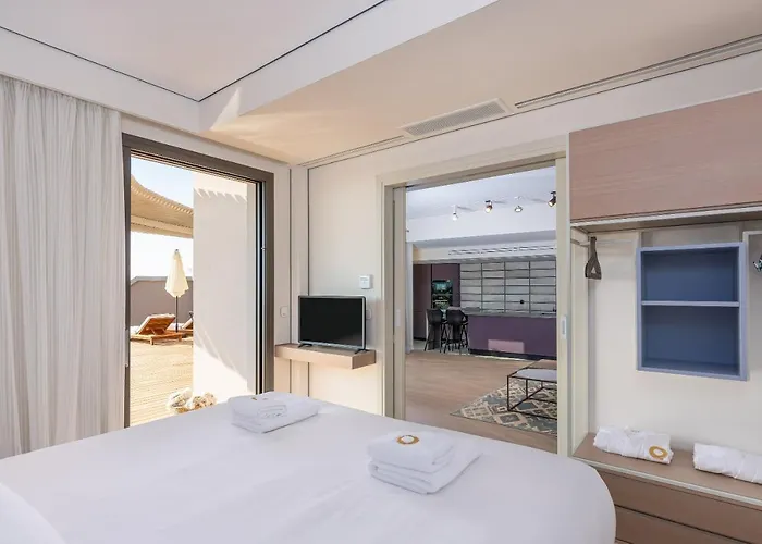 Onira Dreams Hotel 4*